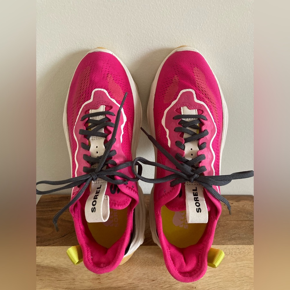 NEW SOREL WOMEN KINETIC BREAKTHRU DAY LACK SHOES SNEAKER